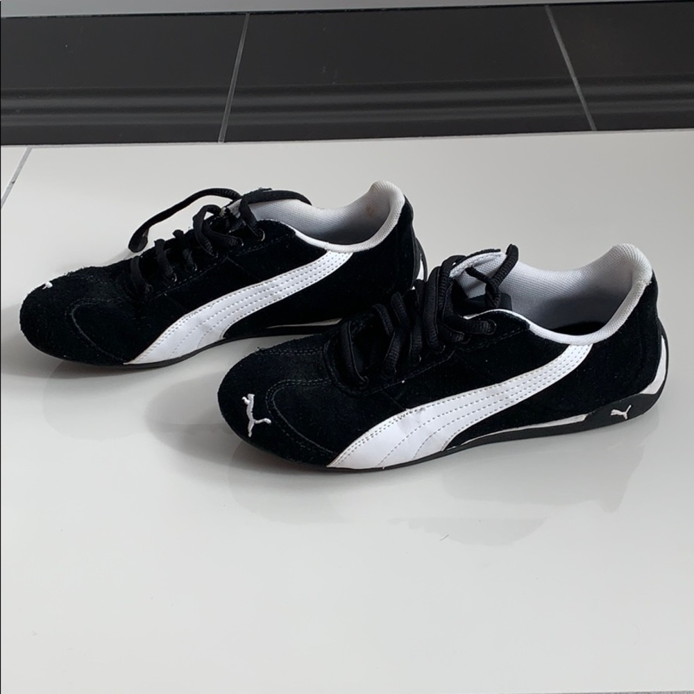 Puma women’s sneakers